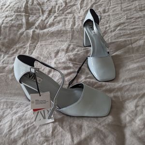 Nwt Zara sky blue patent leather heel Mary Janes